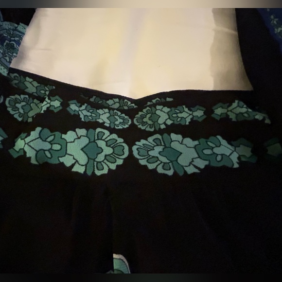 INC International Concepts Mesh Black & Blue Ruffled sleeve on/off shoulder 1X - Picture 9 of 11